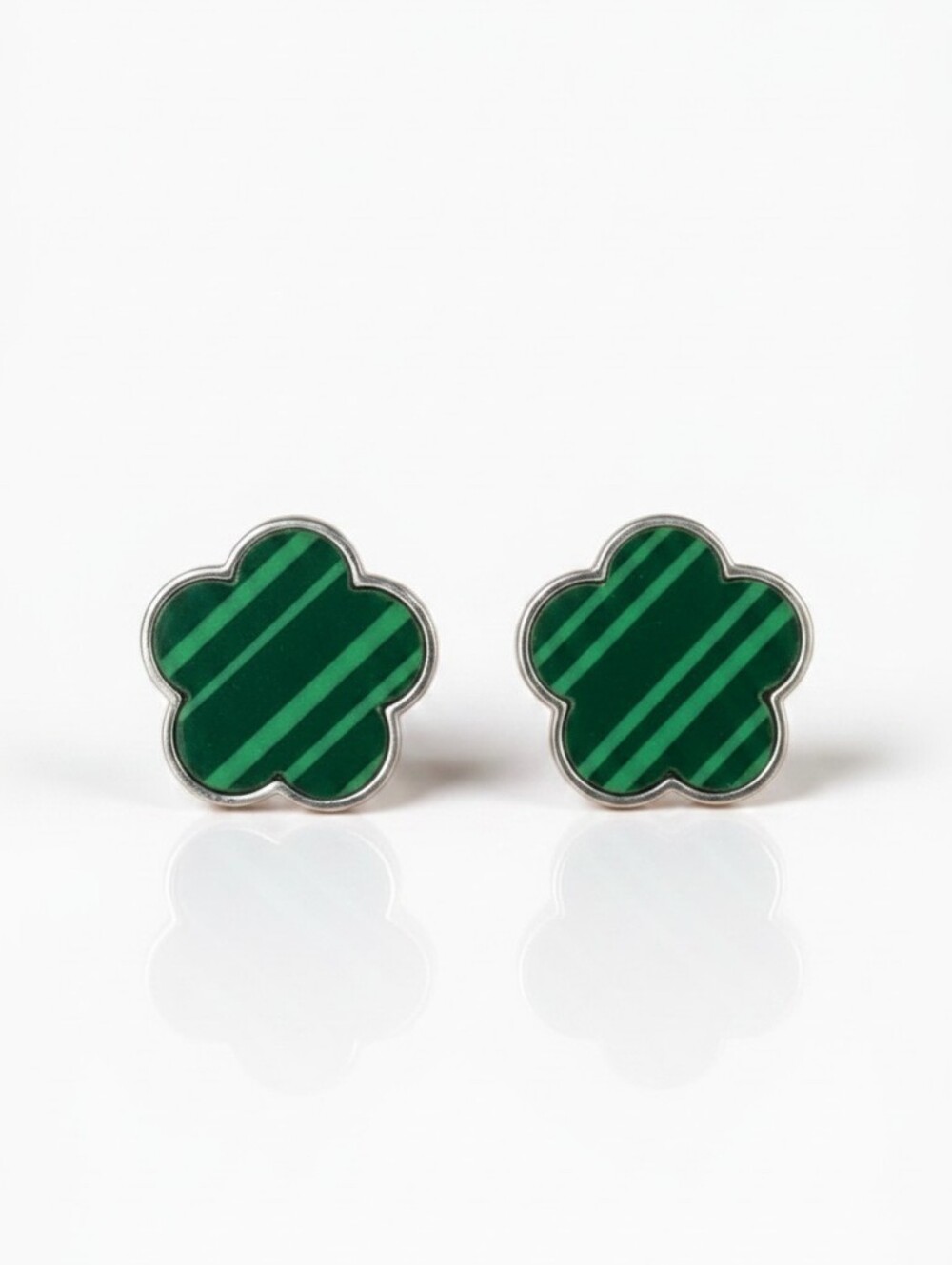 Sasdified Boutique Nwt Green Flower-Shaped Stud Earrings - Women Accessories